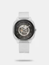 Upgrade your look with this analogue timepiece, showcasing a chic round dial with three hands, 50m water resistance, and a leather strap with a buckle closure for optimal comfort and elegance. Ideal for all events, this watch is an essential accessory that effortlessly combines practicality with fashion.
