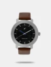 Make a statement with this uncomplicated watch. The artistically designed case, beige dial and fiery red seconds hand reflects your straighforward attitude. Wear it to college or the party afterwards; this watch is the perfect fix for every occassion. >