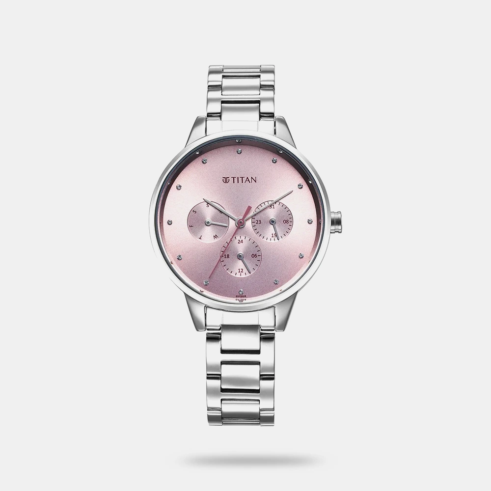 https://watchpalace.in/product/titan-razzle-dazzle-quartz-analog-with-day-and-date-pink-dial-silver-stainless-steel-strap-watch-for-women-2648sm13/ Titan Razzle Dazzle Quartz Analog with Day and Date Pink Dial Silver Stainless Steel Strap Watch For Women - 2648SM13