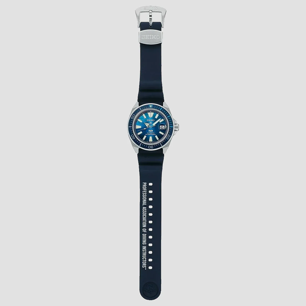 https://watchpalace.in/product/prospex-great-blue-samurai-scuba-padi-special-edition-analog-silicone-watch-srpj93k1/ Prospex Great Blue Samurai Scuba PADI Special Edition Analog Silicone Watch SRPJ93K1 - Image 3