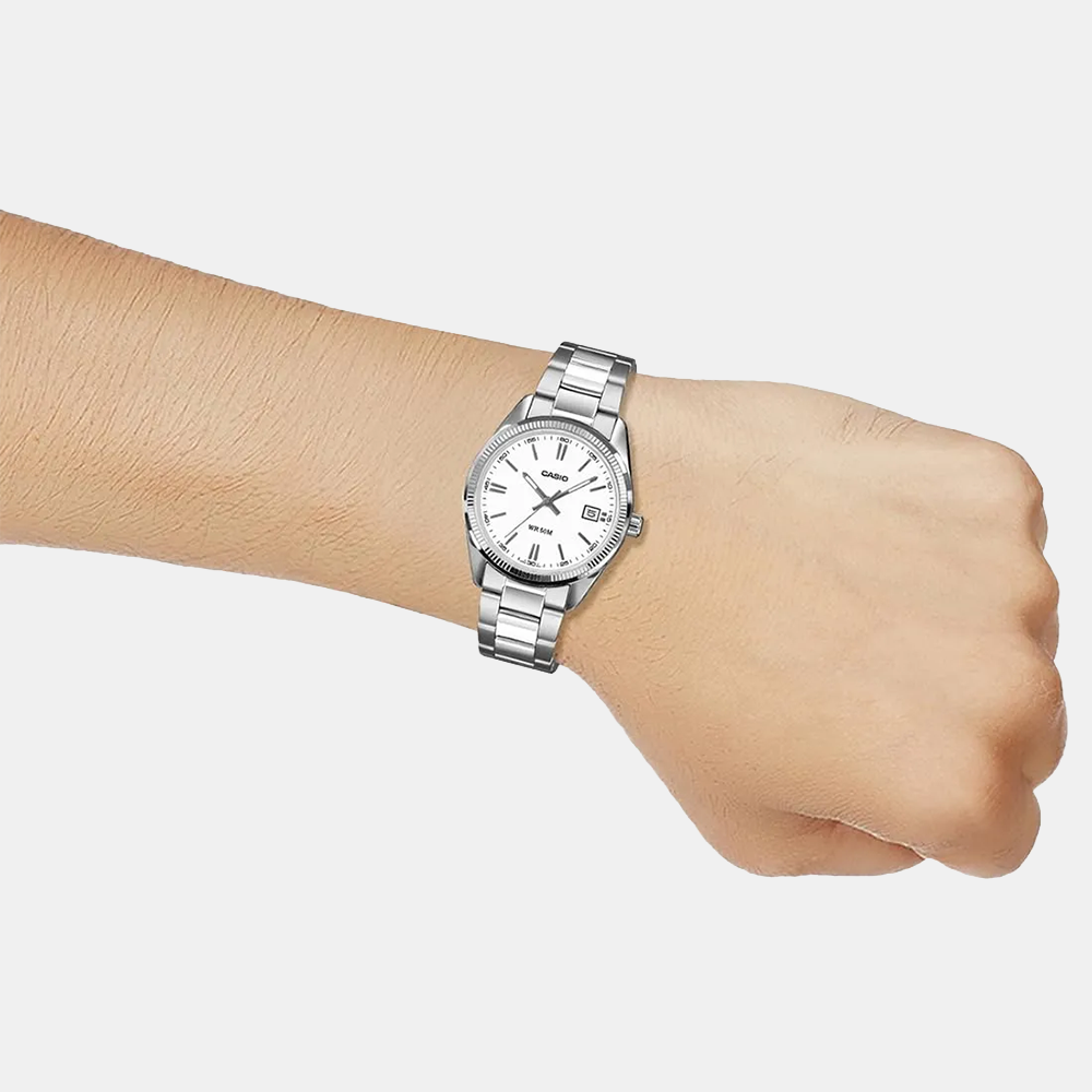 https://watchpalace.in/product/casio-utp-1302pd-7avdf-analog-white-watch-women-a2567/ Casio UTP-1302PD-7AVDF Analog White Watch Women A2567 - Image 4